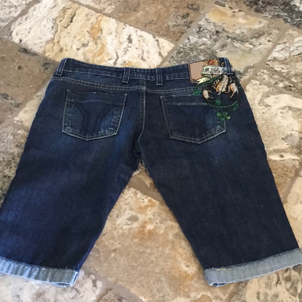 Ladies shorts